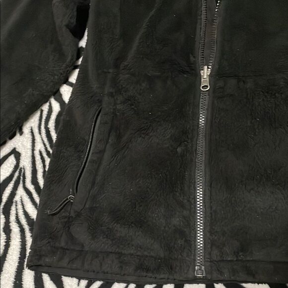 The North Face Women's Black plush fuzzy full zip collar sweater Jacket size S - Picture 9 of 9